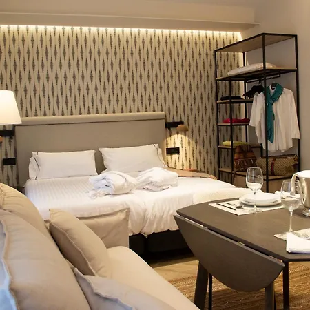Aparthotel Puerta De La Ribera 4*