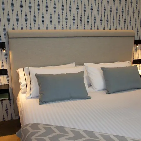 Aparthotel Puerta De La Ribera