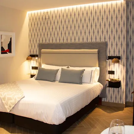 Puerta De La Ribera 4*