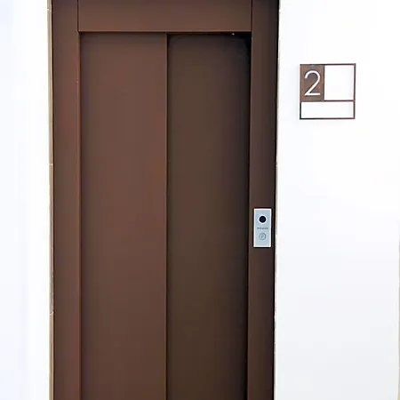 Puerta De La Ribera 4*