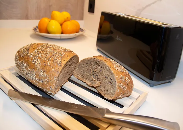 Puerta De La Ribera 4*