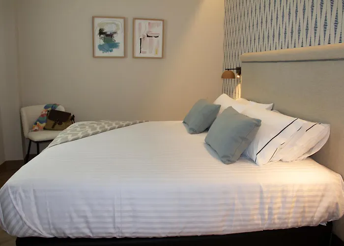 Puerta De La Ribera Апарт-отель