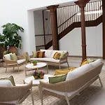 Apartahotel Puerta De La Ribera 4*