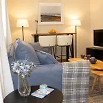 Puerta De La Ribera Apartahotel 4*