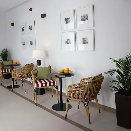 Apart Otel Puerta De La Ribera