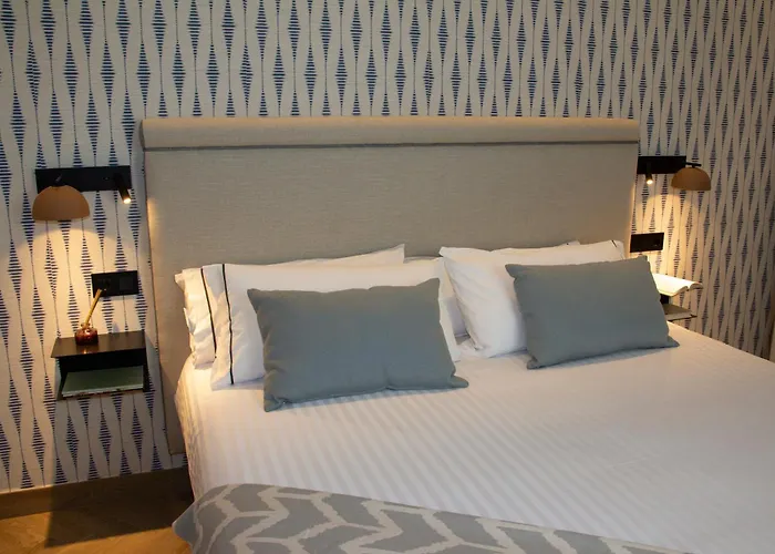 Apart Otel Puerta De La Ribera Cordoba