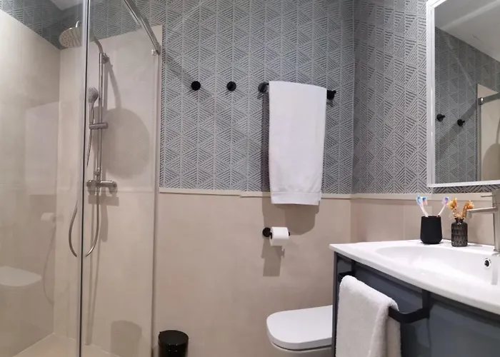 מלון דירות Puerta De La Ribera 4*